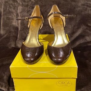 Circa Joan & David - Dark Brown Patent Crocodile shoes - NEW